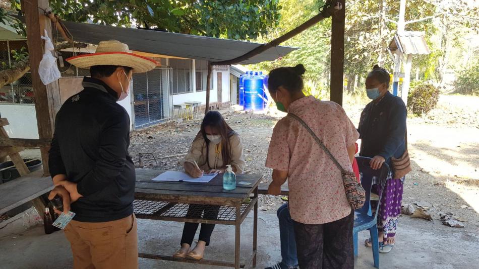 ลงพื้นที่ สำรวจการลงทะเบียนฉีดวัคซีนสุนัขและแมว หมู่ที่ 9