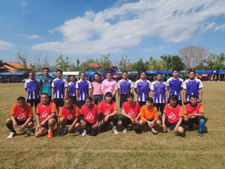 วันที่ 21 กุมภาพันธ์ 2567 เวลา 08.30 น. นายศิริรับ เลิศคำ นายกเทศมนตรีตำบลหนองหล่ม พร้อมด้วย คณะผู้บริหาร สมาชิกสภา และพนักงาน ร่วมกับ กำนัน ผู้ใหญ่บ้าน และประชาชนตำบลหนองหล่ม ร่วมโครงการแข่งขันกีฬานักเรียน เยาวชน และประชาชน "หนองหล่มสัมพันธ์" ประจำปี 2567 ณ สนามกีฬาโรงเรียนบ้านใหม่