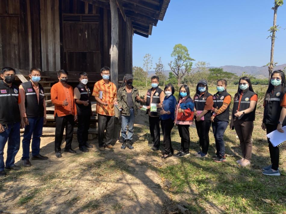 เยี่ยมบ้านและเก็บข้อมูลแผนครัวเรือนเพื่อใช้ในการพัฒนาครัวเรือน ในพื้นที่หมู่ที่ 1