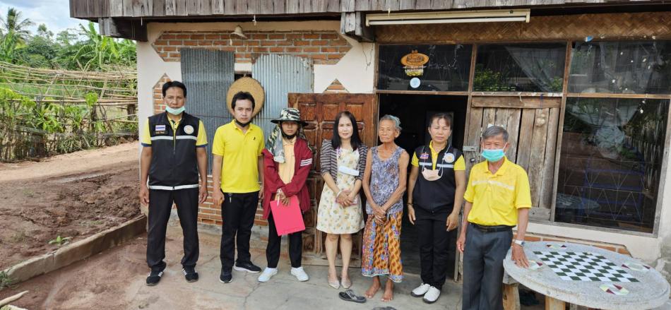 ออกพื้นที่เพื่อสำรวจข้อมูลบ้านผู้สูงอายุ  คนพิการตามโครงการปรับสภาพที่อยู่อาศัยให้แก่ผู้สูงอายุและคนพการจำนวน 5 ราย  