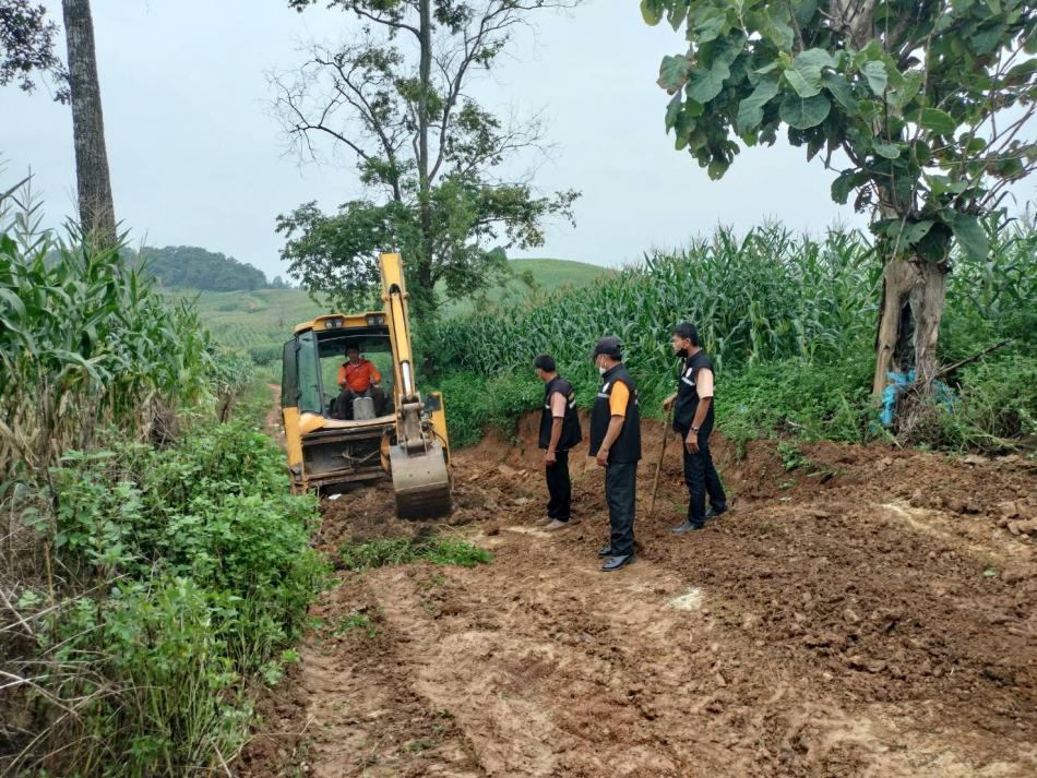 ปรับปรุงซ่อมแซมถนนสายการเกษตรสายด่านเชื่อมตำบลบ้านปิน