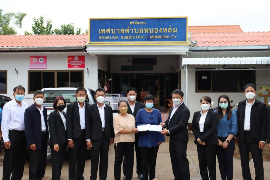 มอบเงินช่วยเหลือผู้ขอรับการช่วยเหลือในการประสบวาตภัย (สวนยำใยล้ม) 